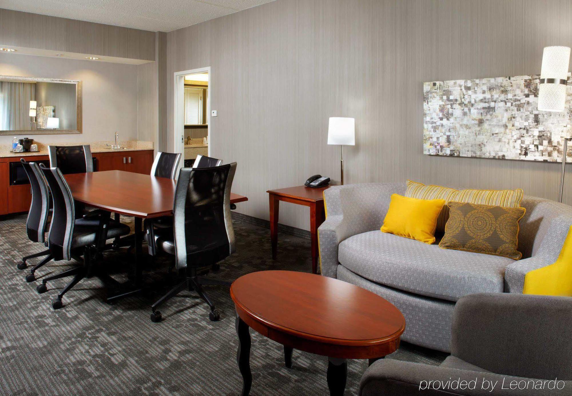 Courtyard Pittsburgh Shadyside Hotel ภายนอก รูปภาพ